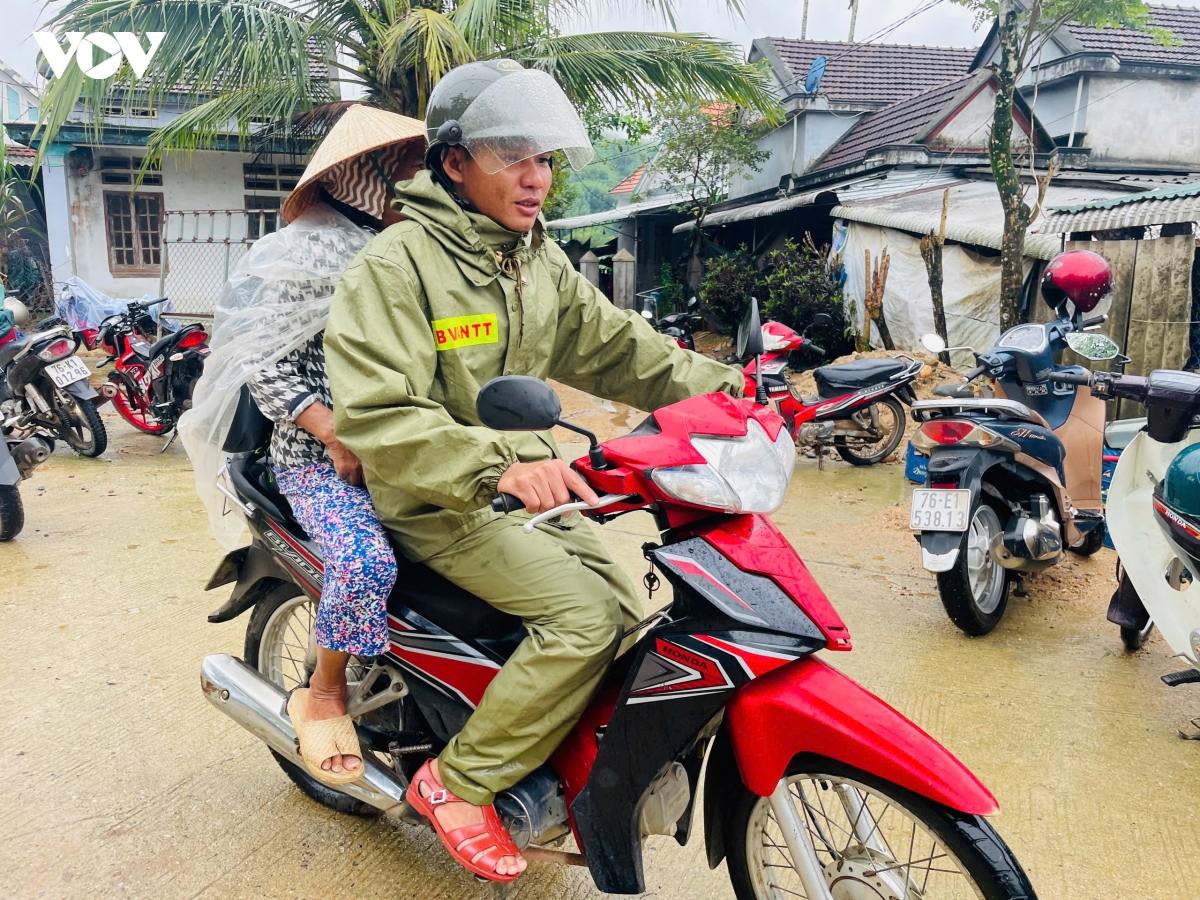 quang ngai khan truong di doi dan vung sat lo hinh anh 6