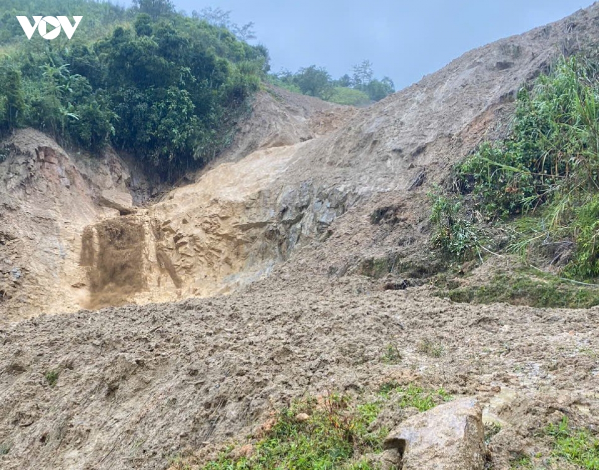 quang ngai khan truong di doi dan vung sat lo hinh anh 1