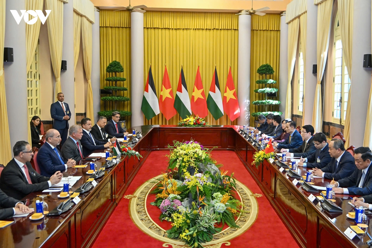 chu tich nuoc luong cuong hoi dam voi quoc vuong jordan hinh anh 2