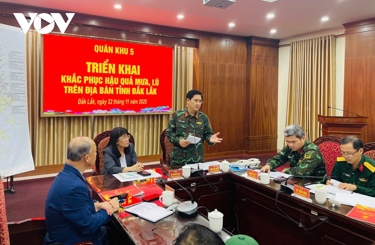 Quân khu 5 chỉ đạo triển khai khắc phục hậu quả mưa lũ trên địa bàn tỉnh Đắk Lắk