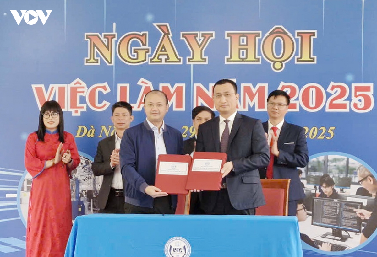 ngay hoi viec lam Da nang danh nghiep dang ky tuyen dung gan 12.000 lao dong hinh anh 1