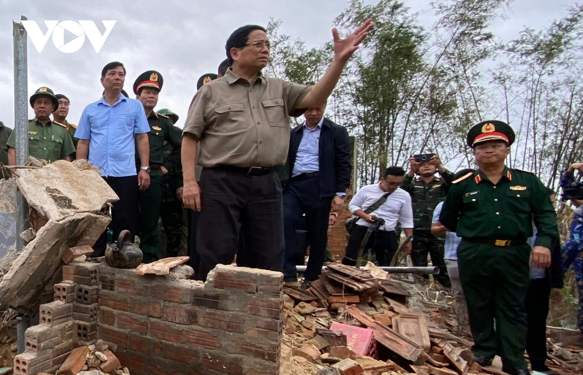 tham vung lu, thu tuong yeu cau bao dam nguoi dan co nha o truoc tet hinh anh 1