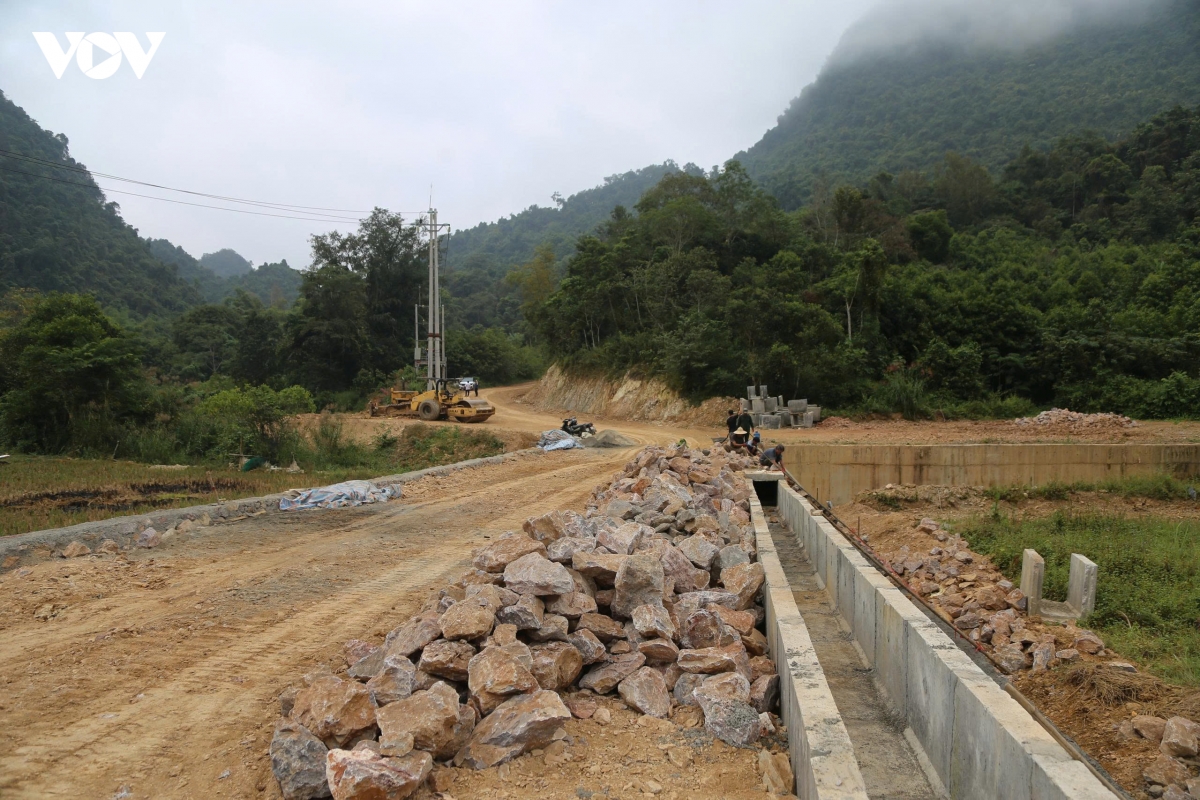 phat trien giao thong nong thon, xoa dan khoang cach vung mien o cao bang hinh anh 2