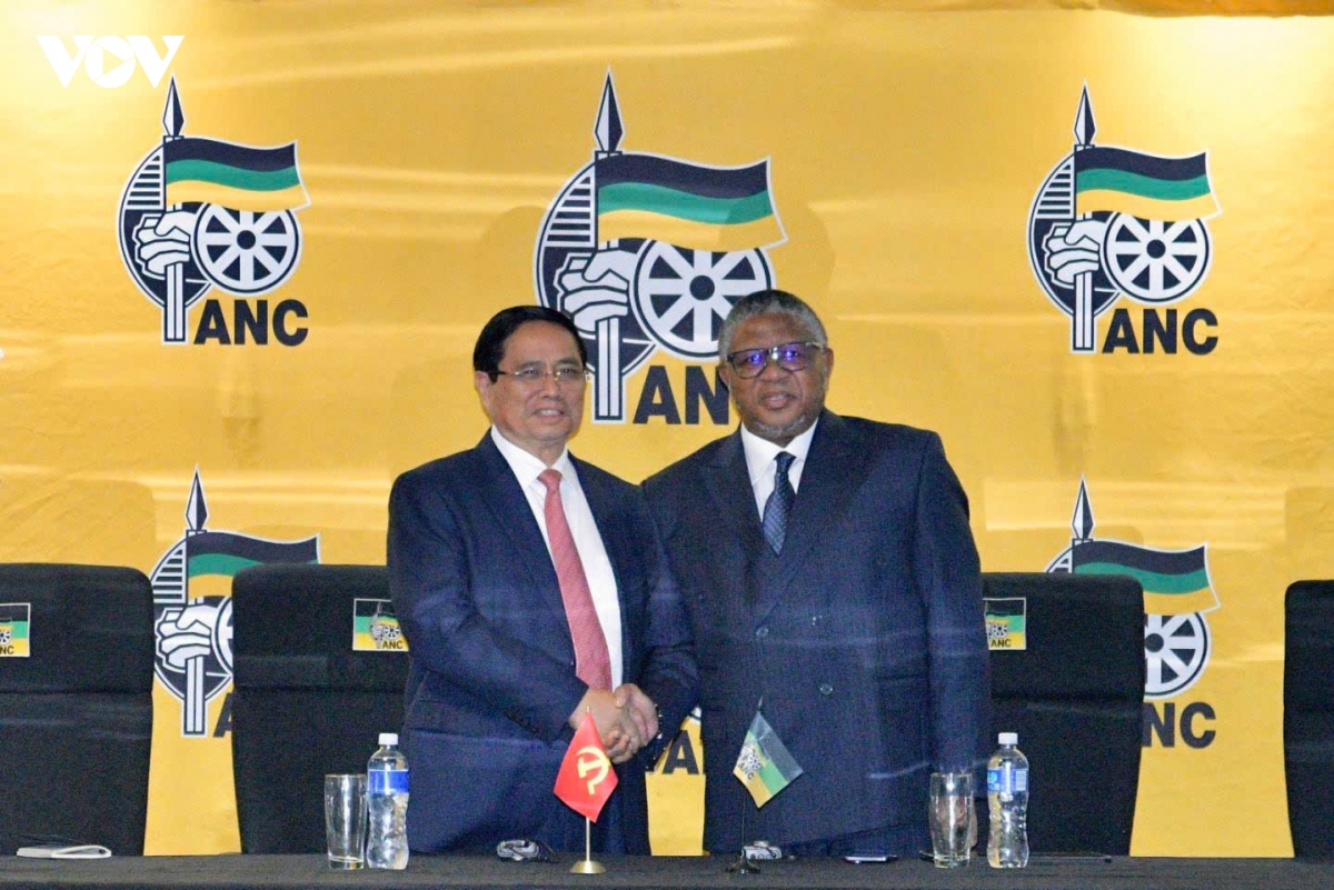 thu tuong tiep tong thu ky Dang Dai hoi dan toc phi anc fikile mbalula hinh anh 2