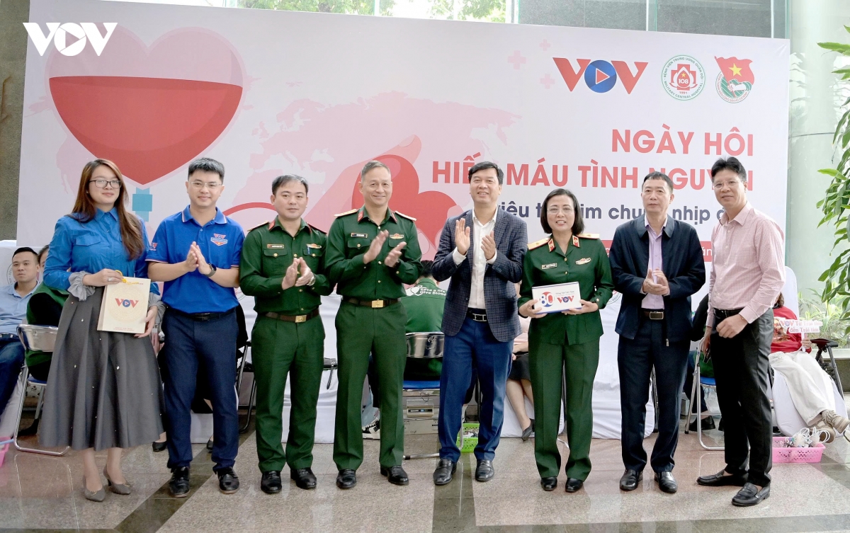 can bo, nhan vien vov tich cuc phat huy nghia cu cao dep hien mau cuu nguoi hinh anh 4