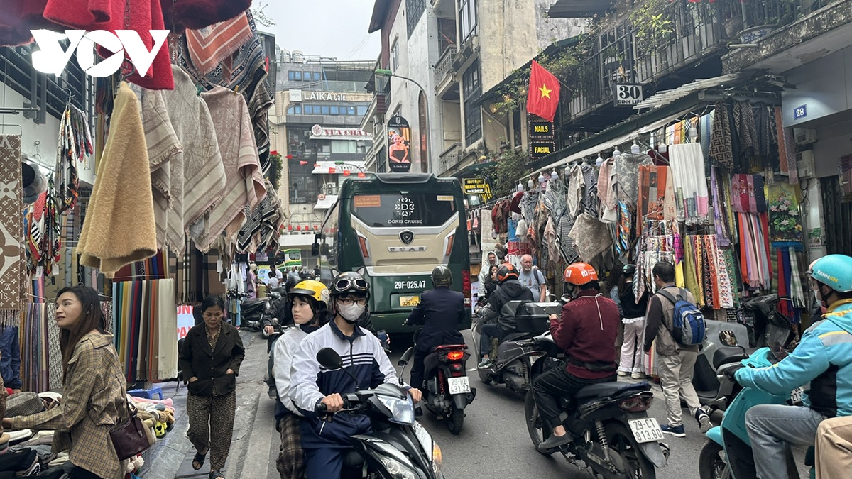 Hà Nội cấm mô tô, xe máy chạy xăng tại vùng phát thải thấp từ 1/7/2026