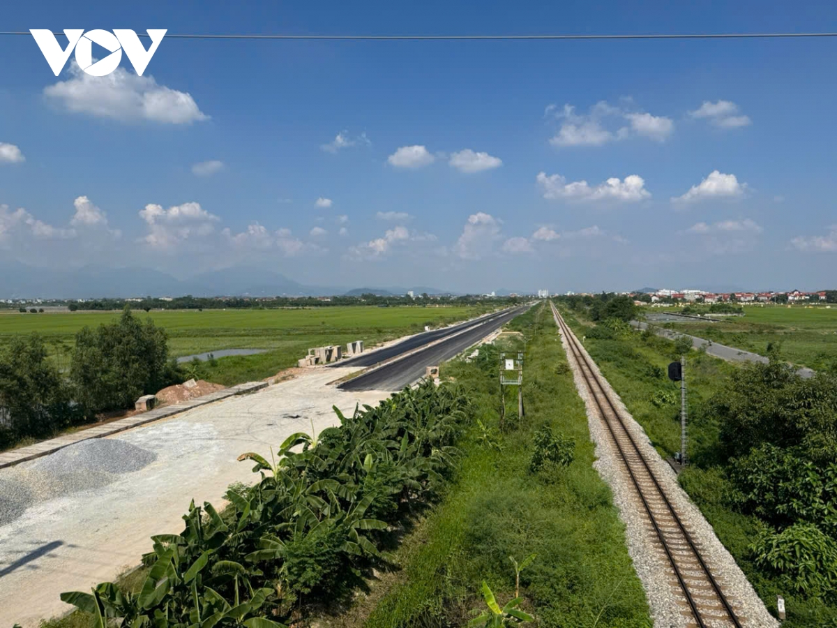 Nhiều dự án giao thông chậm tiến độ, có dự án chậm hơn 47% so với cam kết