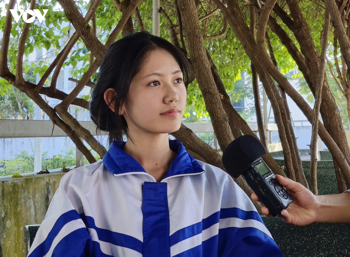 nguoi giu lua cho nhung bai hoc lich su o truong noi tru lao cai hinh anh 3