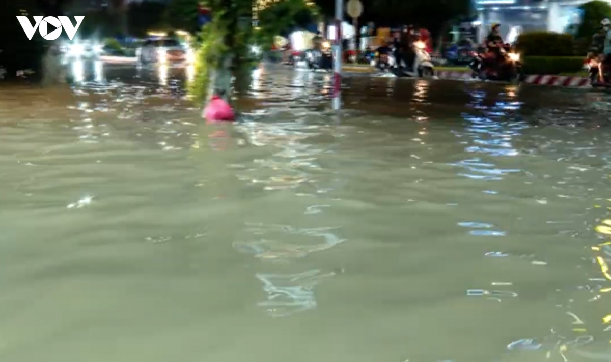 vinh long thiet hai nang ne do trieu cuong hinh anh 2