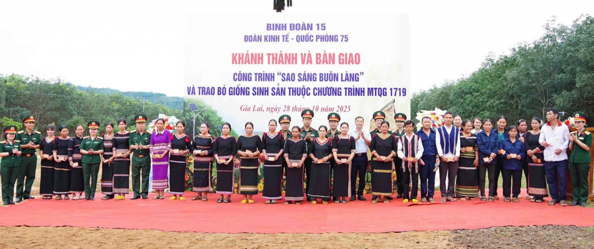 dan van kheo ket noi suc manh quan - dan o gia lai hinh anh 3