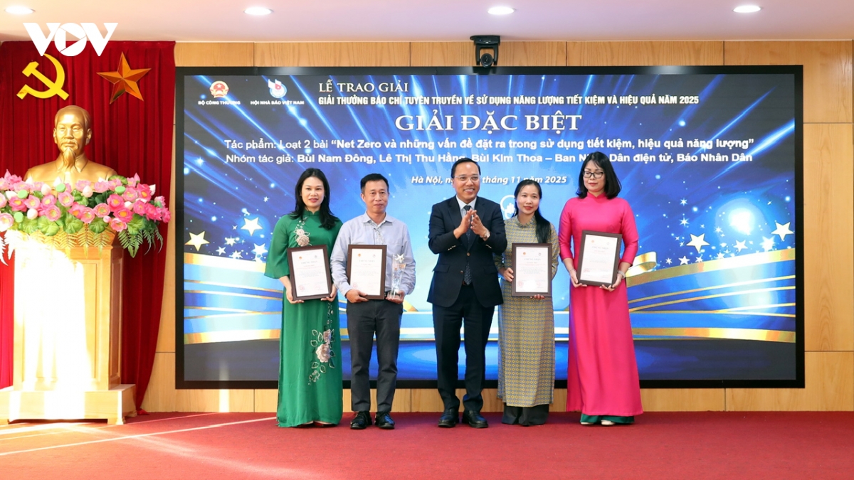 trao giai cho 40 tac pham viet ve su dung nang luong tiet kiem - hieu qua 2025 hinh anh 2