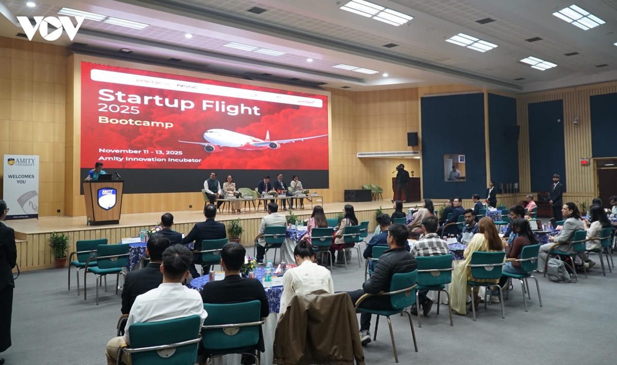 sang kien chuyen bay khoi nghiep thuc day hop tac startup viet nam An Do hinh anh 1