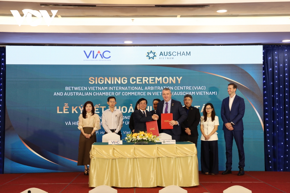 Trong khuôn khổ Diễn đàn, Lễ ký kết Thỏa thuận hợp tác giữa VIAC và Hiệp hội Doanh nghiệp Australia tại Việt Nam (AusCham Vietnam) đã được tổ chức.