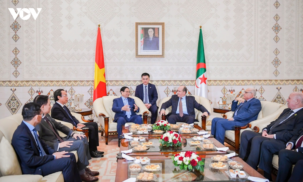 thu tuong pham minh chinh bat dau chuyen tham chinh thuc algeria hinh anh 7