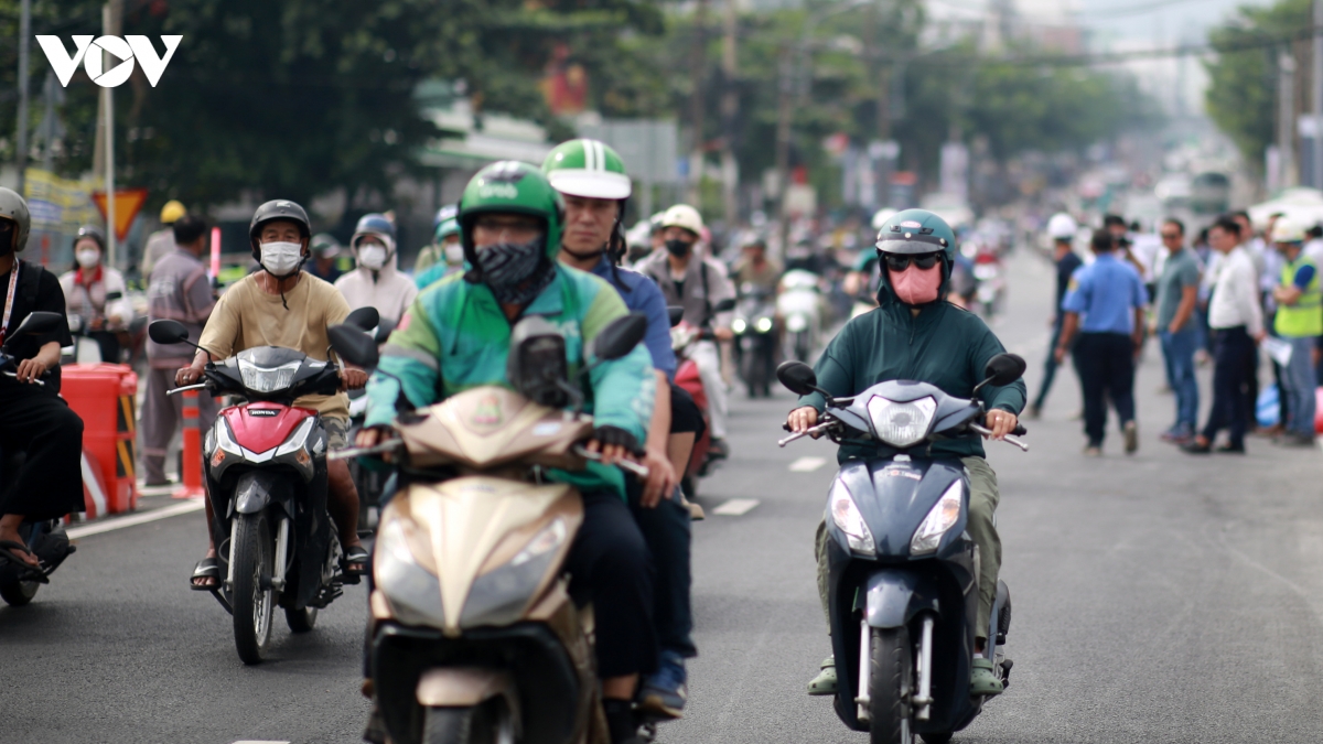 hoan thanh nang tinh khong cau binh trieu 1, xe co di lai binh thuong tu 23 11 hinh anh 1