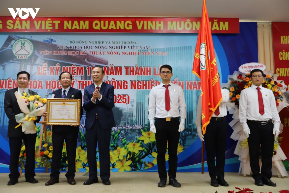 ky niem 100 nam thanh lap vien khoa hoc ky thuat nong nghiep mien nam hinh anh 1