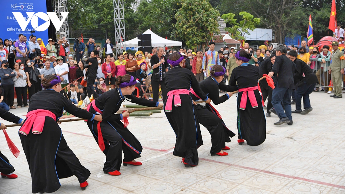 trai trang coi tran trinh dien nghi le va tro choi keo co tai ha noi hinh anh 11