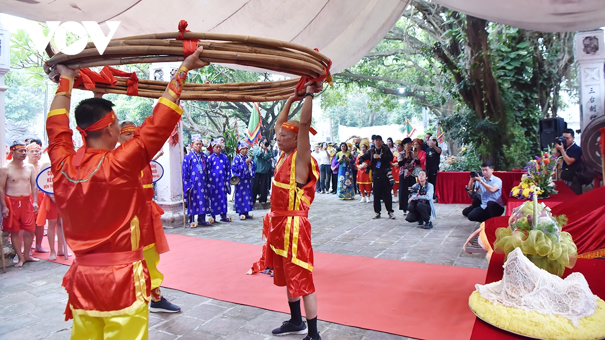trai trang coi tran trinh dien nghi le va tro choi keo co tai ha noi hinh anh 5