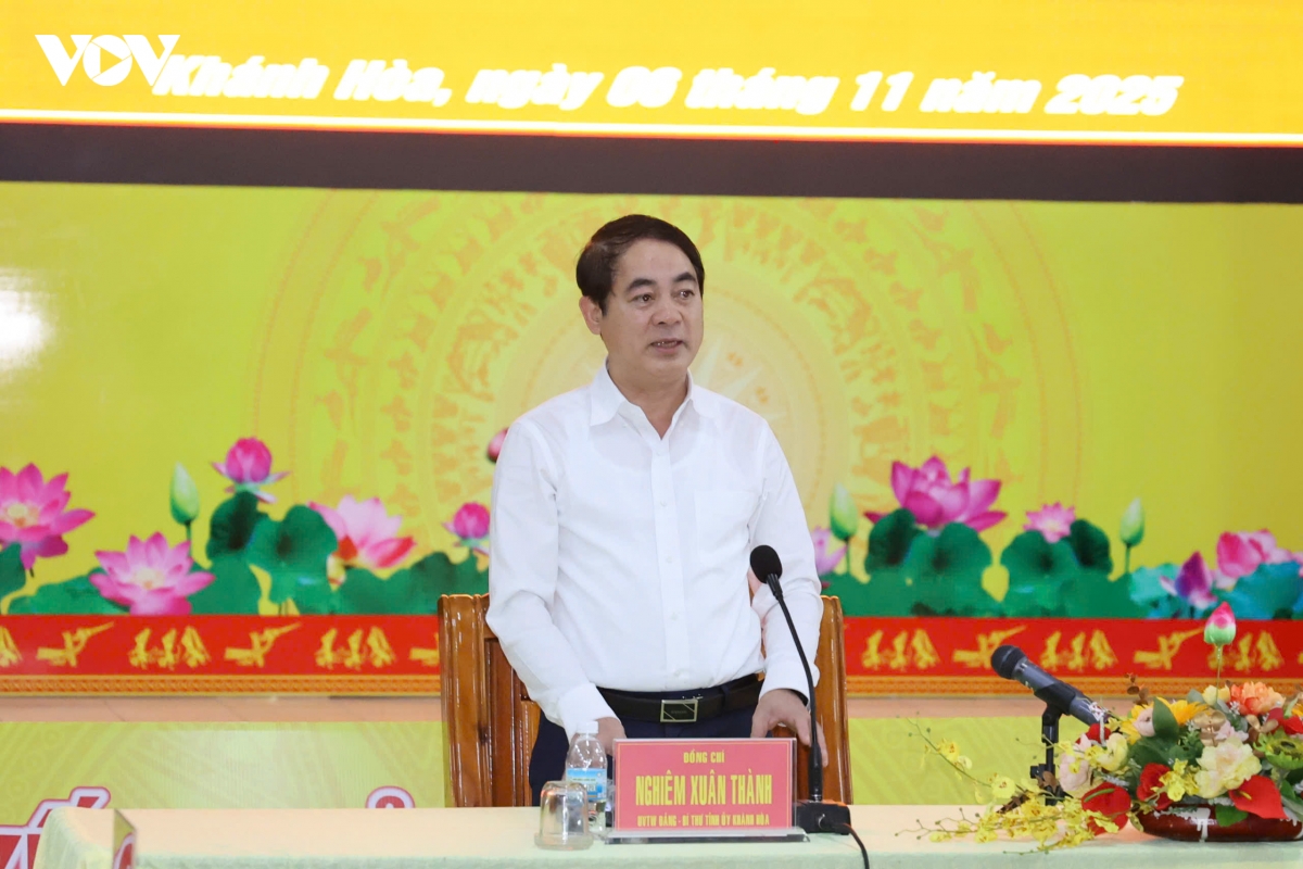 bi thu khanh hoa Dam bao luong thuc, thuc pham cho dan tranh tru bao so 13 hinh anh 2