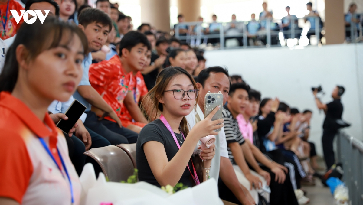 tung bung le khai mac giai futsal hdbank sinh vien khu vuc tp.hcm nam 2025 hinh anh 12