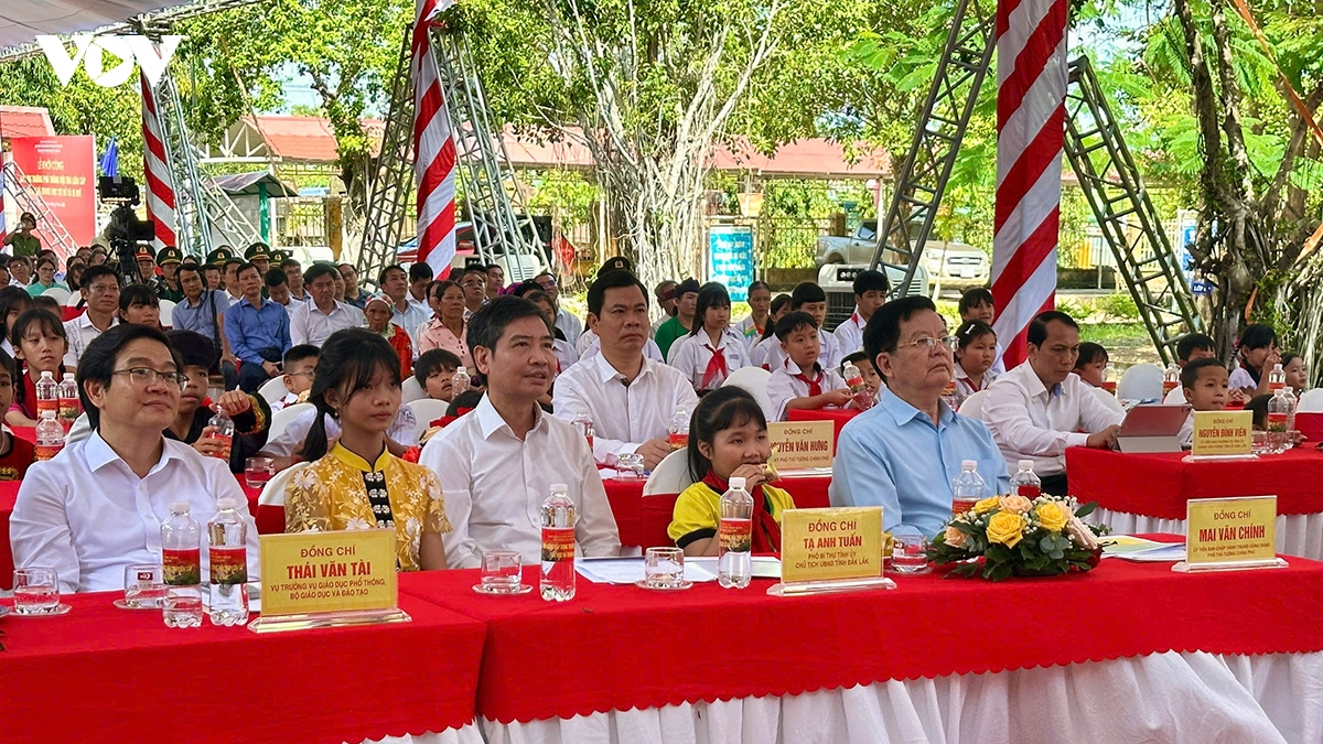 chinh thuc khoi cong xay moi hang loat truong noi tru lien cap hinh anh 4