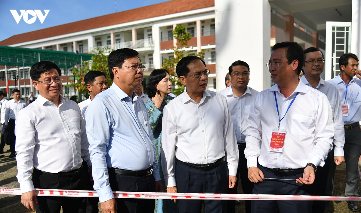 chinh thuc khoi cong xay moi hang loat truong noi tru lien cap hinh anh 2
