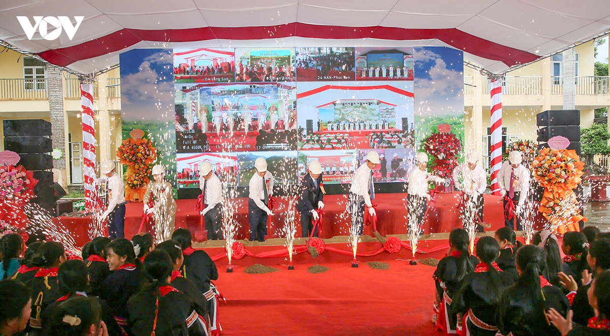 chinh thuc khoi cong xay moi hang loat truong noi tru lien cap hinh anh 17