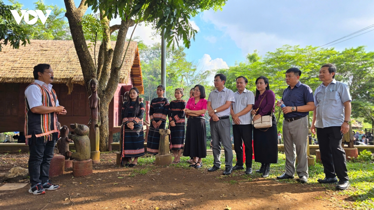 lang Op giu ban sac jarai, tao sinh ke ben vung hinh anh 2