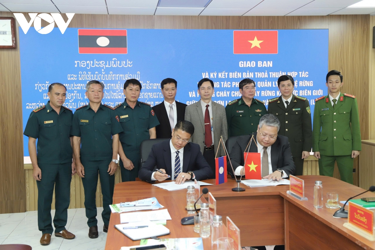 hop tac bao ve rung khu vuc bien gioi son la - hua phan lao hinh anh 3