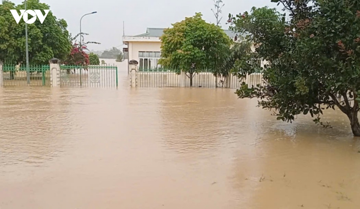 di doi 370 ho dan o hai xa phia tay tinh Dak lak den noi an toan hinh anh 4