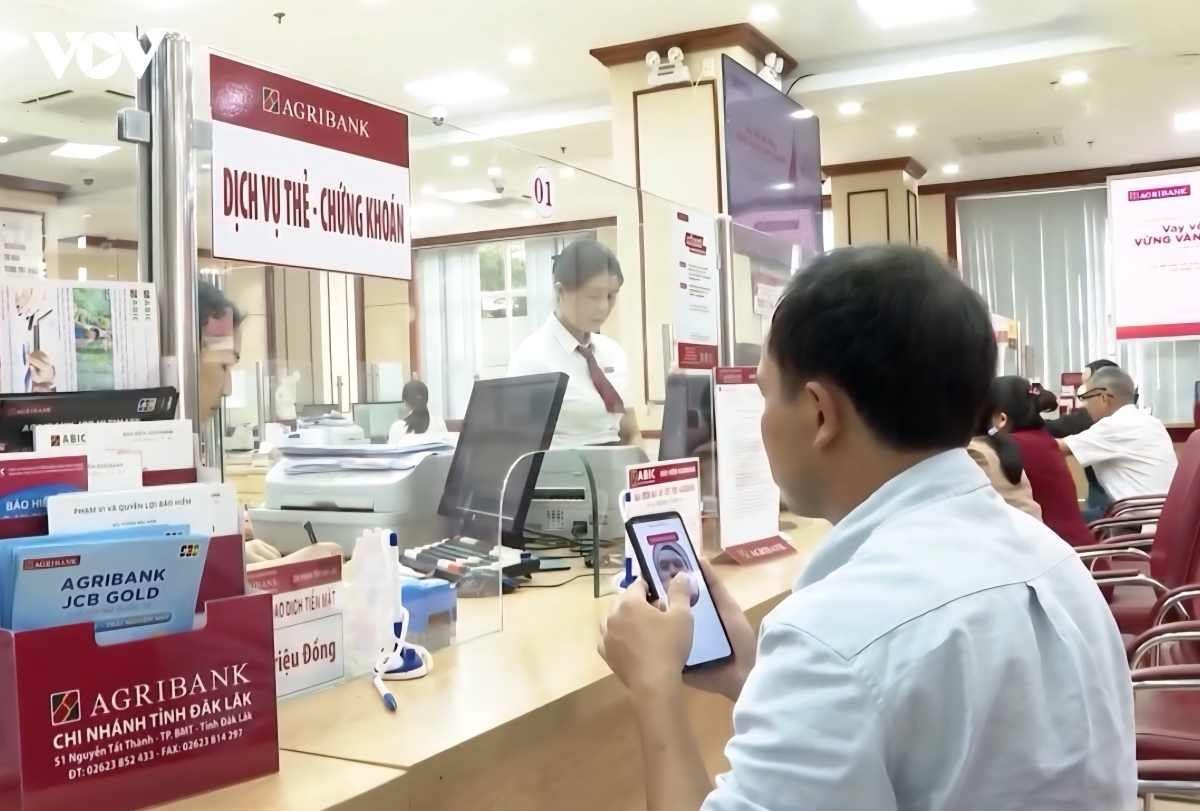chuyen doi so ngan hang giup mo rong co hoi tai chinh den tung buon lang o Dak lak hinh anh 1