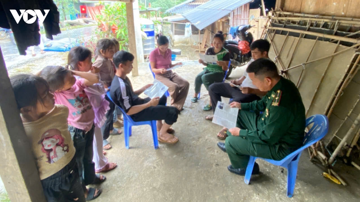 bien phong thanh hoa bam dan de gieo mam y thuc phap luat hinh anh 3