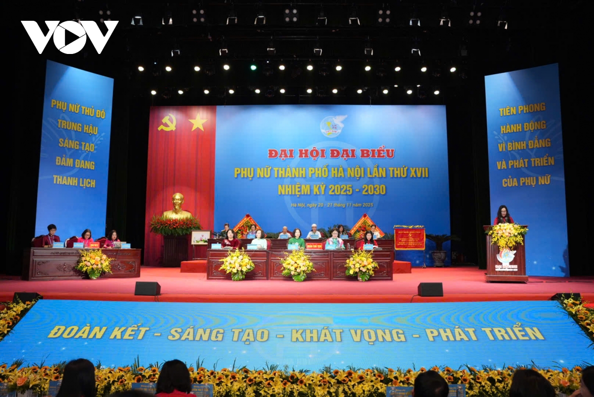 Không ngừng nâng cao vai trò, vị trí của phụ nữ trong hệ thống chính trị