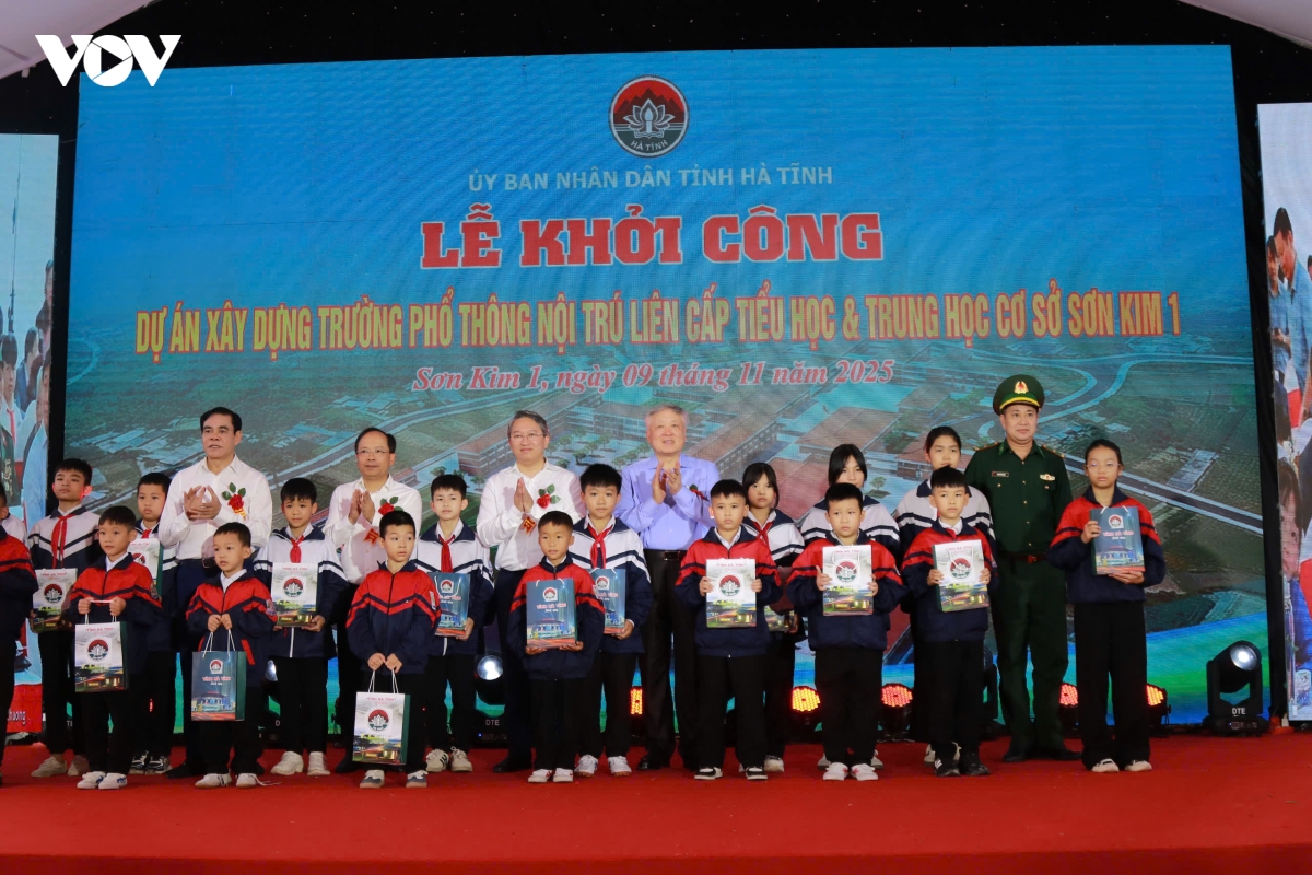 chinh thuc khoi cong xay moi hang loat truong noi tru lien cap hinh anh 1