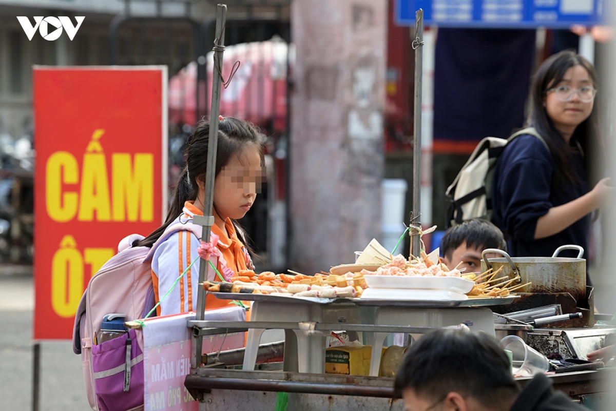 qua vat cong truong niem vui va thach thuc cho suc khoe hoc sinh hinh anh 7