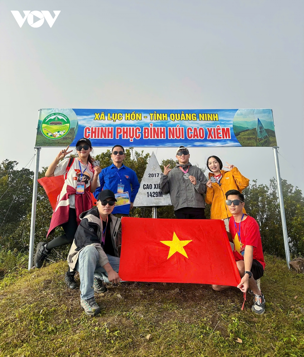 dinți ceramici galbeni, albi iarna pe mare, Quang Ninh imagine 6