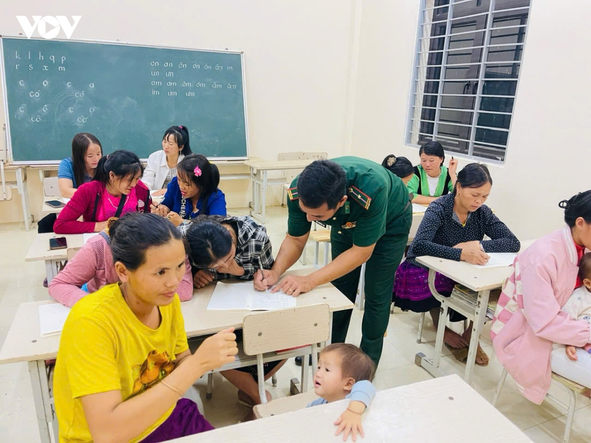 thap sang nhung ban lang vung bien bang suc linh quan ham xanh hinh anh 4