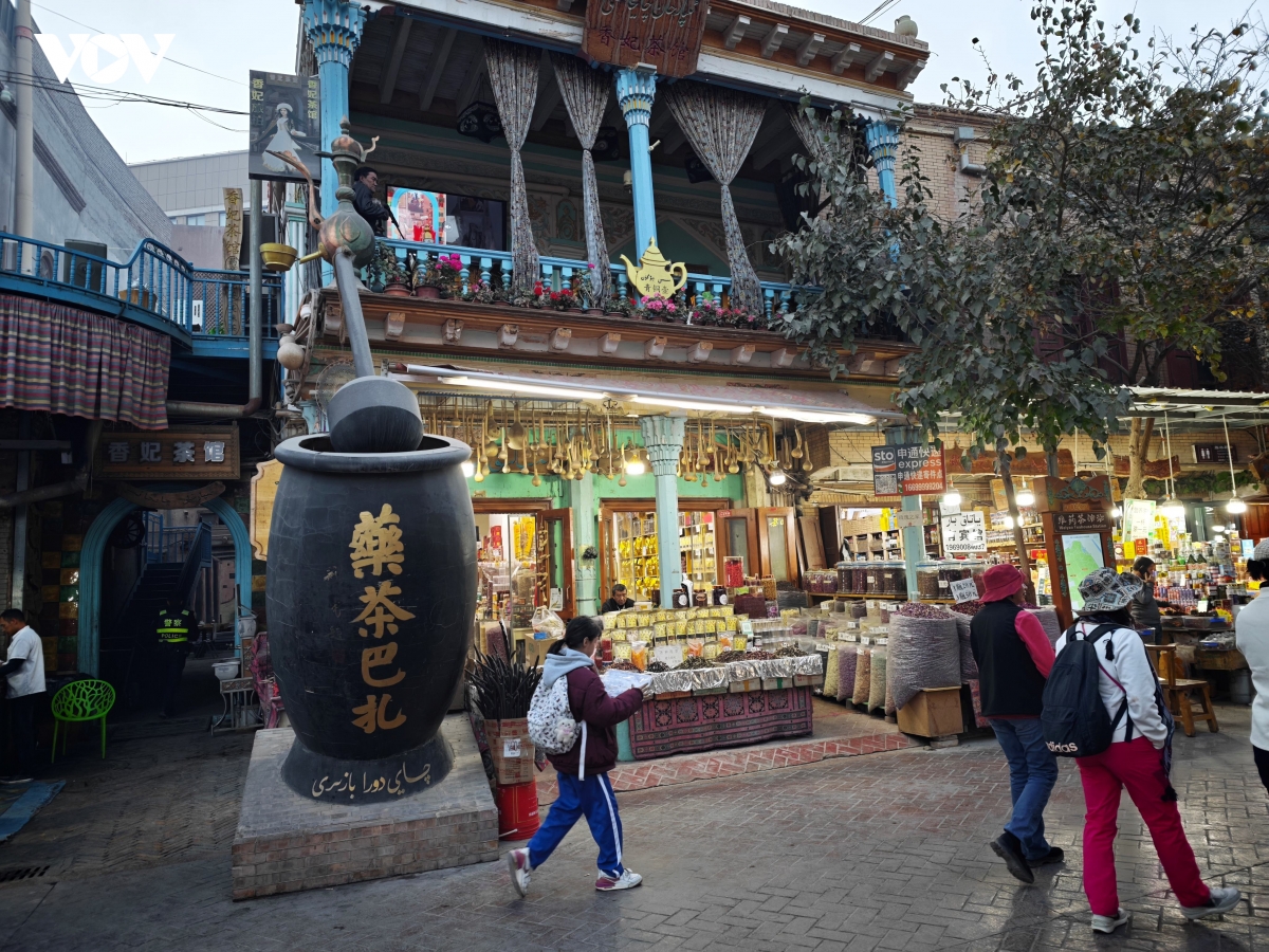 net quyen ru cua thanh co kashgar o tan cuong, trung quoc hinh anh 3