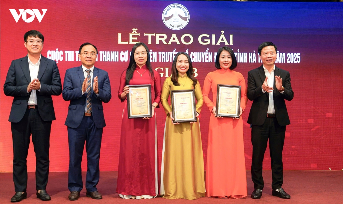 ha tinh trao 2 giai a cuoc thi truyen thanh co so tuyen truyen ve chuyen doi so hinh anh 2