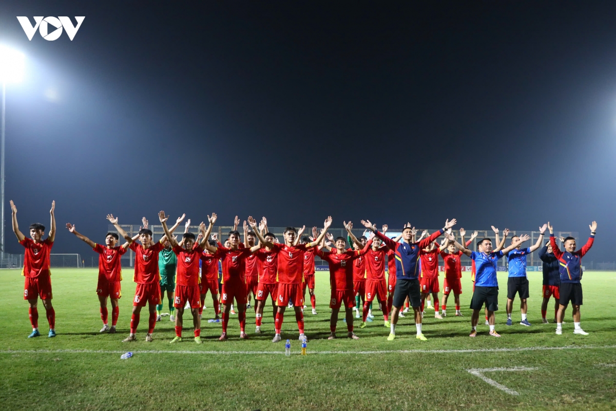 U17 Việt Nam và U17 Trung Quốc gây chấn động châu Á