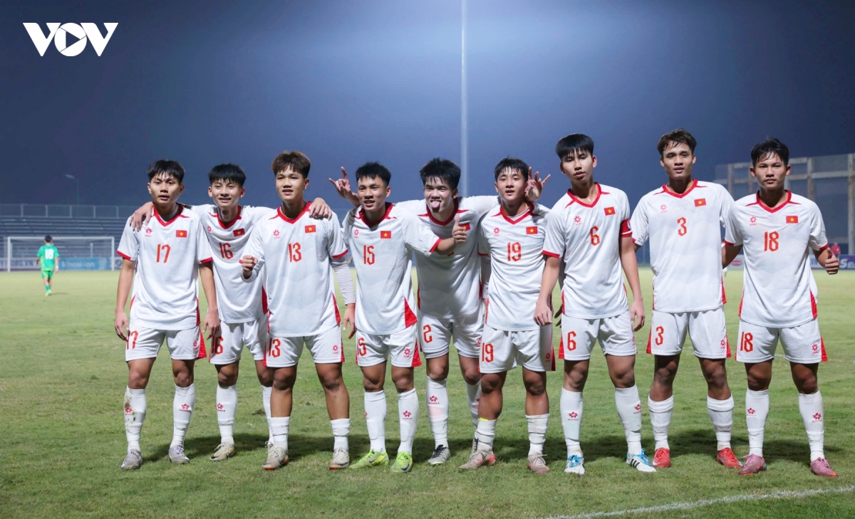 kich ban u17 viet nam loai malaysia de gianh ve du vck u17 chau A 2026 hinh anh 1