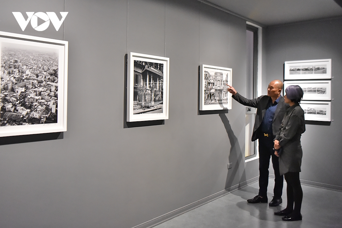 viet nam sau sac va dung di qua ong kinh nhiep anh cua peter steinhauer hinh anh 8