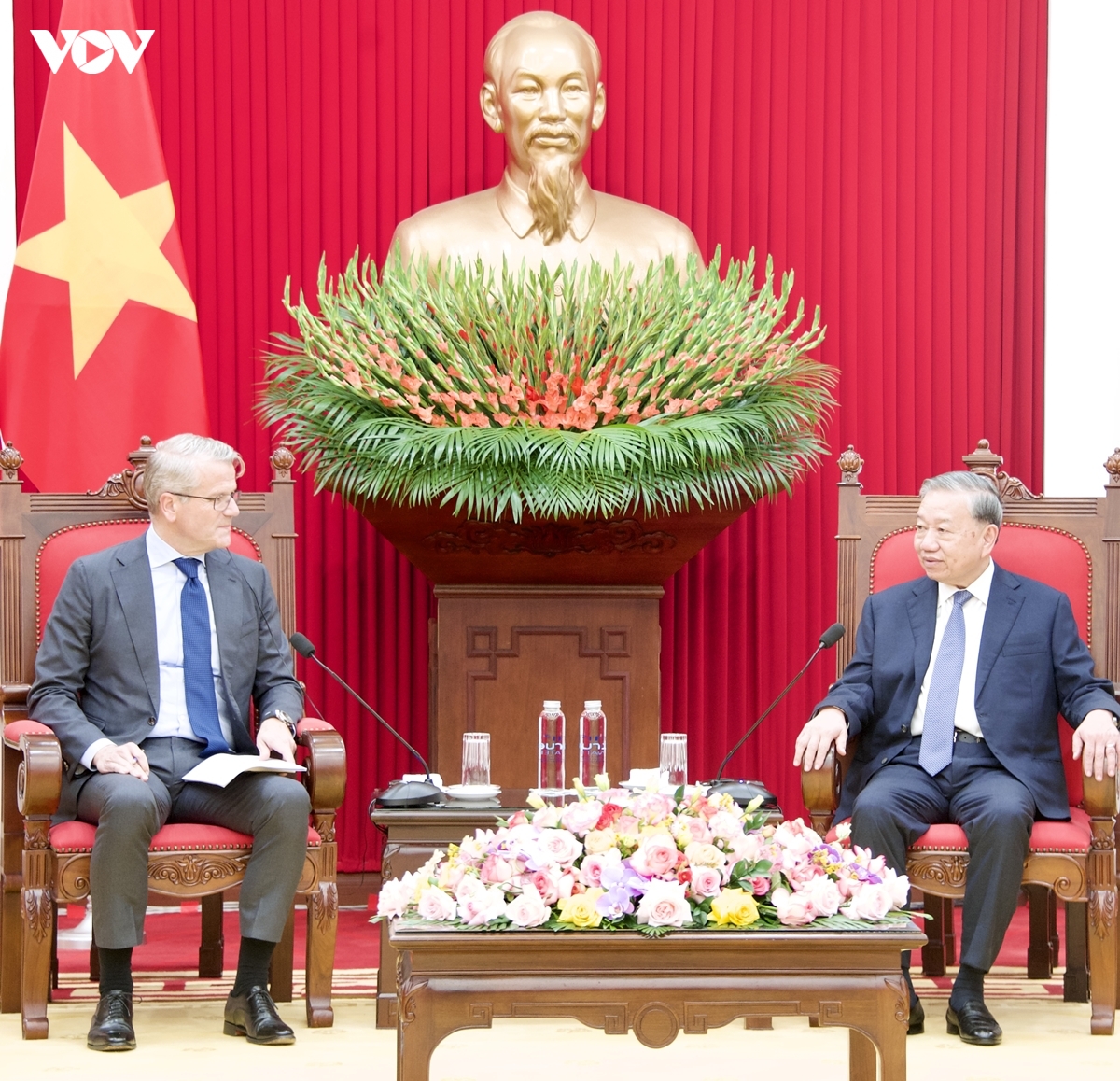 tong bi thu to lam tiep ong vincent clerc, giam doc tap doan a.p.moller - maersk hinh anh 1