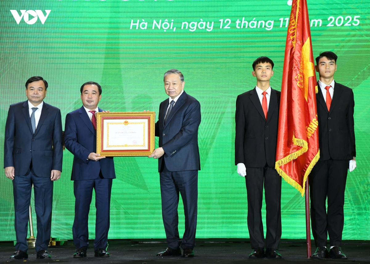tong bi thu Dua khoa hoc cong nghe vao trung tam cua san xuat nong nghiep hinh anh 4