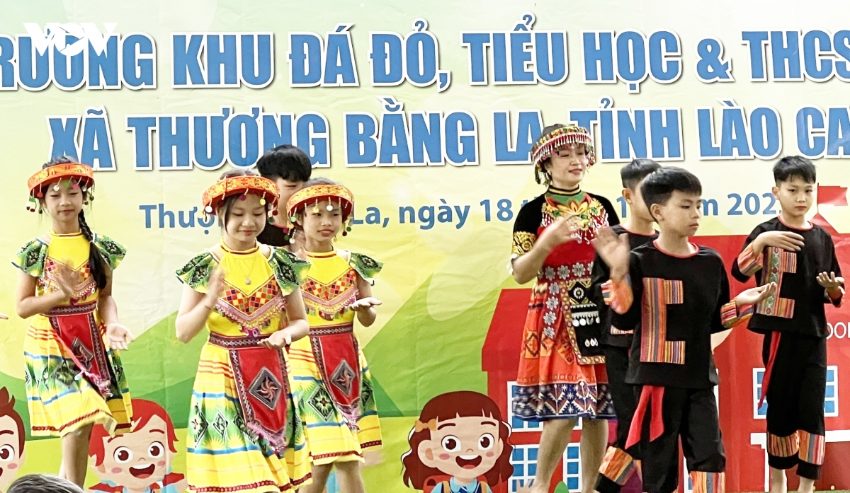 Dai tnvn khanh thanh diem truong Da Do lao cai hinh anh 6