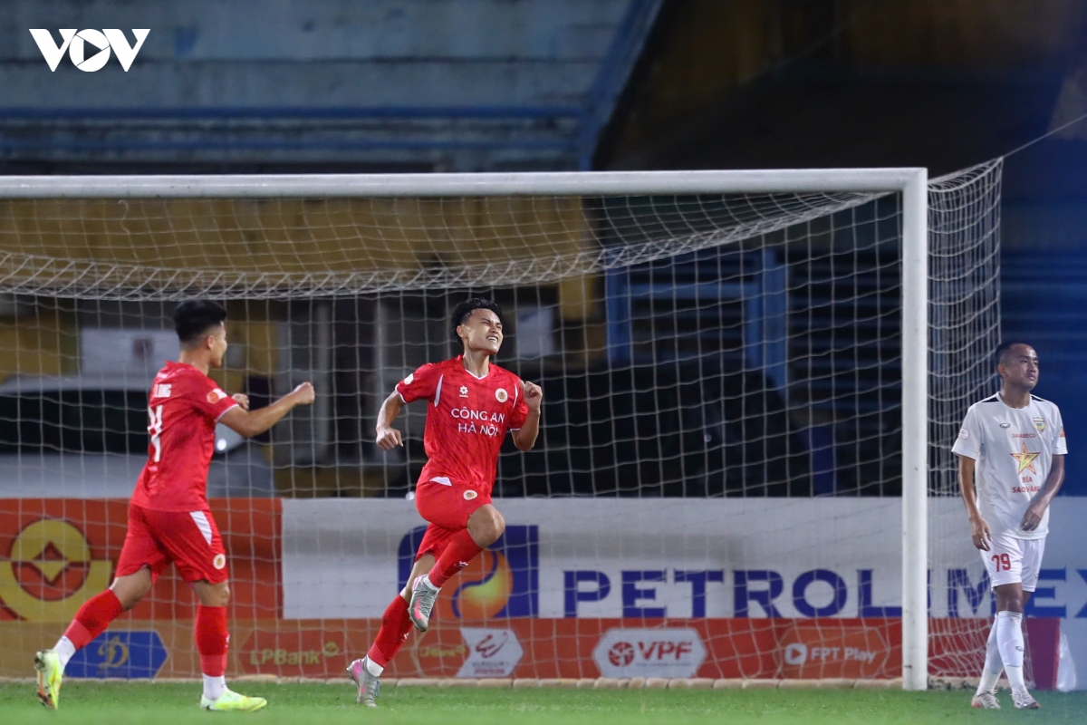 ket qua vong 11 v-league 2025 2026 cahn thang dam ha tinh hinh anh 25