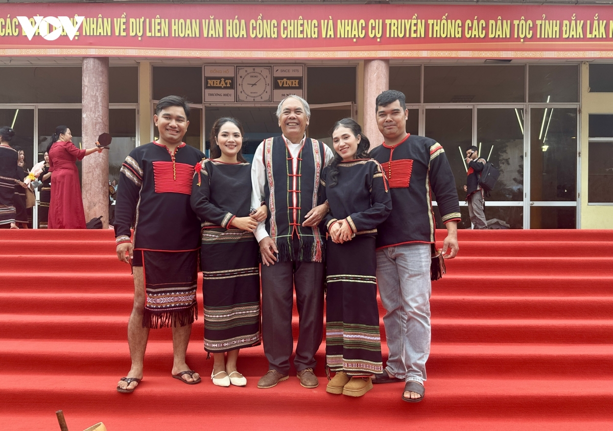 Dak lak lan toa am vang cong chieng va nhac cu dan toc hinh anh 3