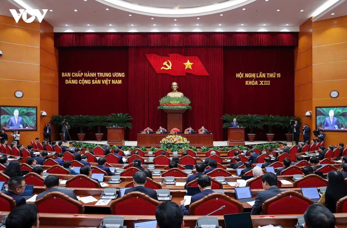 thong cao bao chi ngay lam viec thu nhat hoi nghi trung uong 15, khoa xiii hinh anh 1