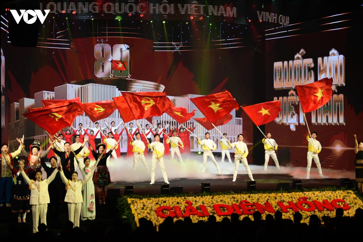 giai bao chi dien hong lan thu 4 vov xuat sac gianh 2 giai thuong hinh anh 21