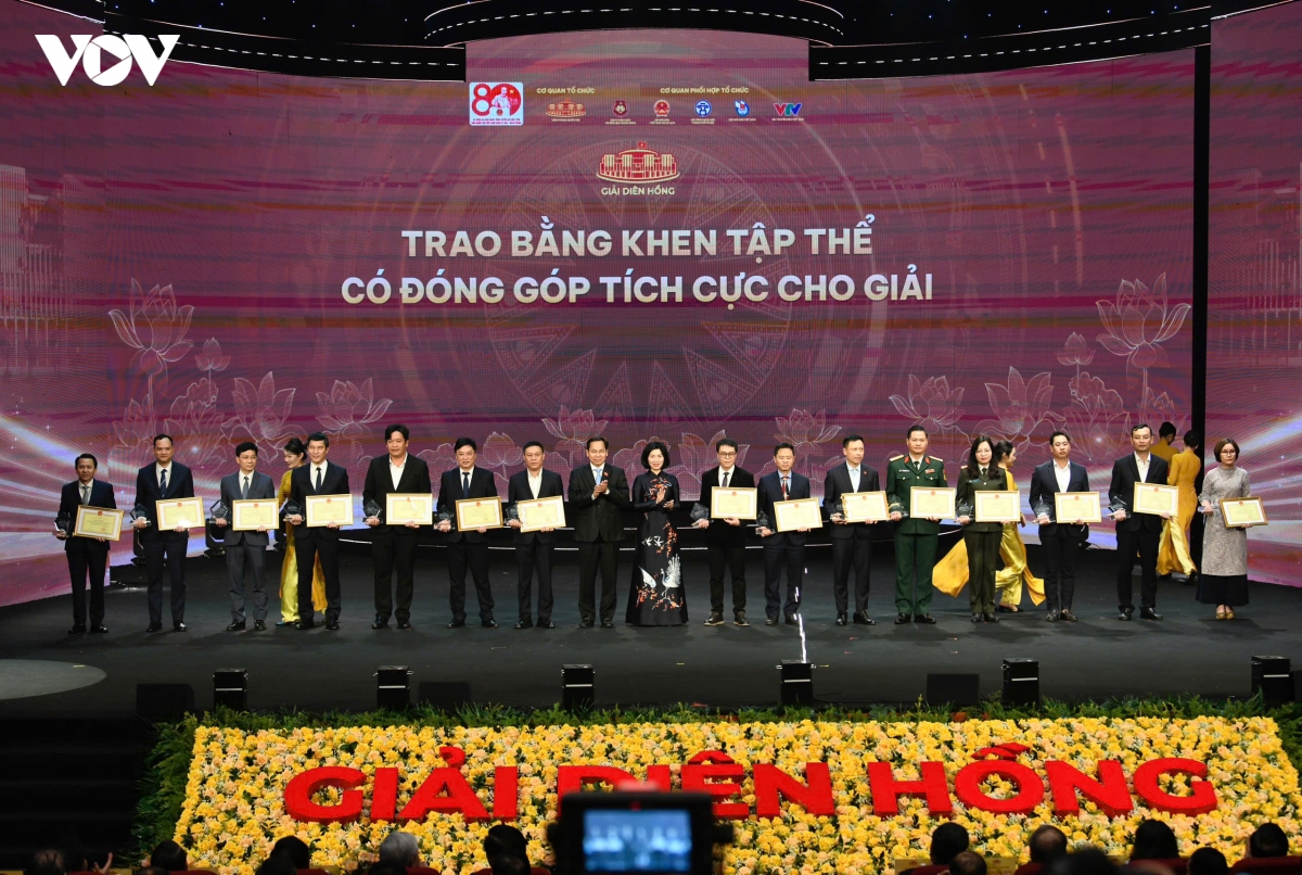 giai bao chi dien hong lan thu 4 vov xuat sac gianh 2 giai thuong hinh anh 3